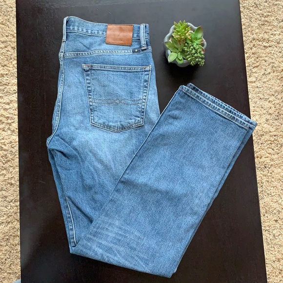 Lucky Brand Other - Lucky 363 vintage straight jeans. SZ 33x32